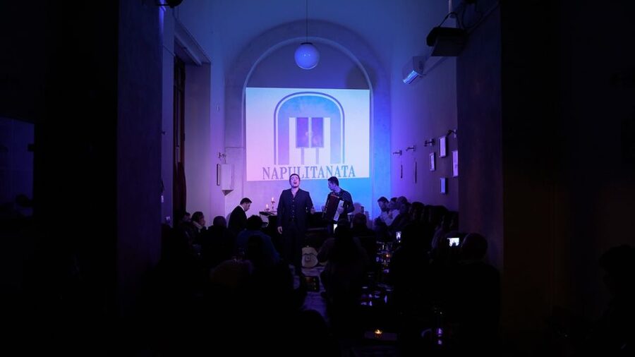 Naples: Traditional Neapolitan Music Concert - Arriving at Galleria Principe di Napoli