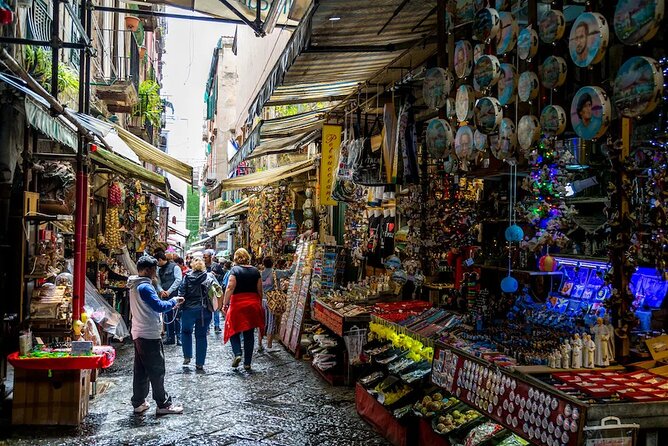Naples Underground & Highlights Tour – Small Group Experience - Meeting your guide at Piazza Bellini