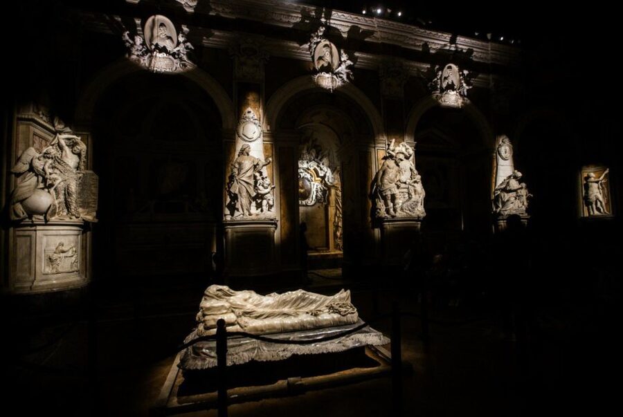 Naples Veiled Christ OR 3D Caravaggio: sculpture guided tour - The Caravaggio alternative at Pio Monte della Misericordia