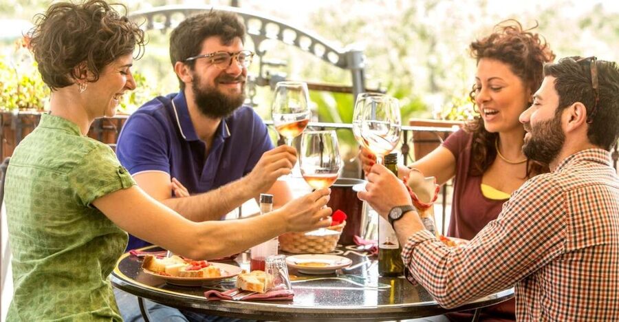 Naples: Vesuvius Half-Day Trip with Lunch and Wine Tasting - A 90-minute meal on the slopes