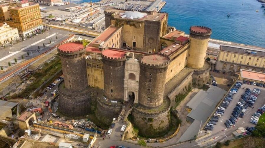 Naples: walk through the city's alleys with local guide - Why this Naples walking tour works