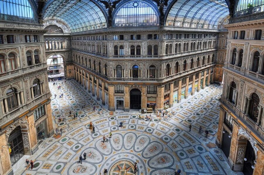 Naples: walk through the city's alleys with local guide - Food advice and the value of the coffee stop