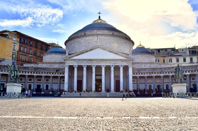 Naples Walking & Panoramic Tour - How the coach changes the experience