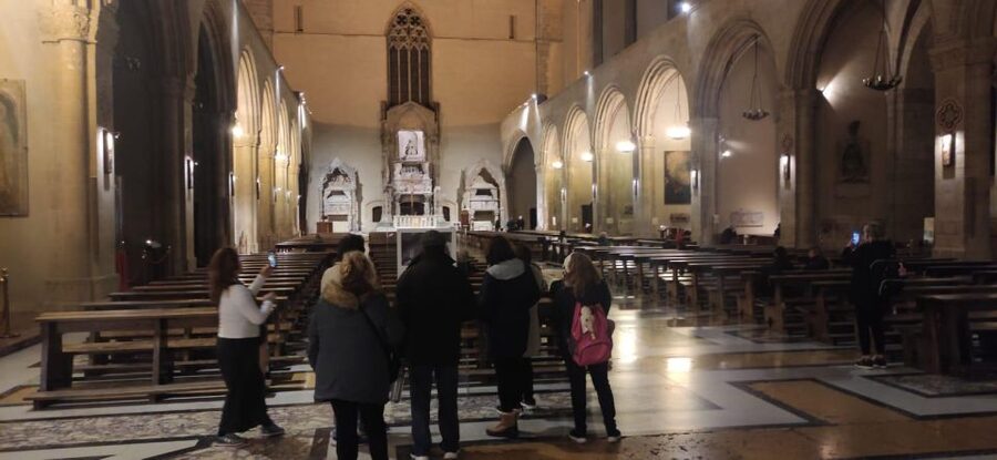 Naples Walking Tour: Old Town and Spaccanapoli - Food tasting and the value of $29