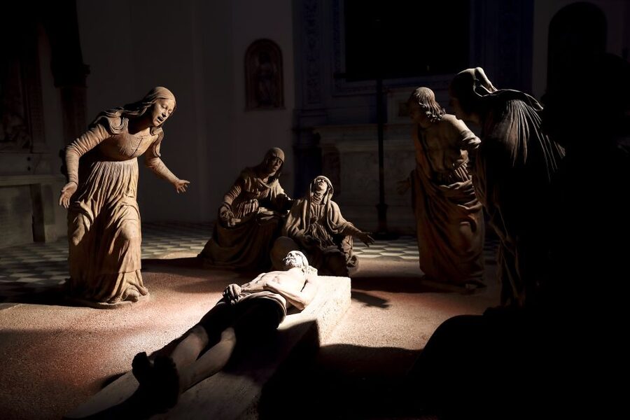 Napoli: Entrance Tickets to Sant'Anna dei Lombardi Complex - The Abbots’ Crypt and a Michelangelo connection