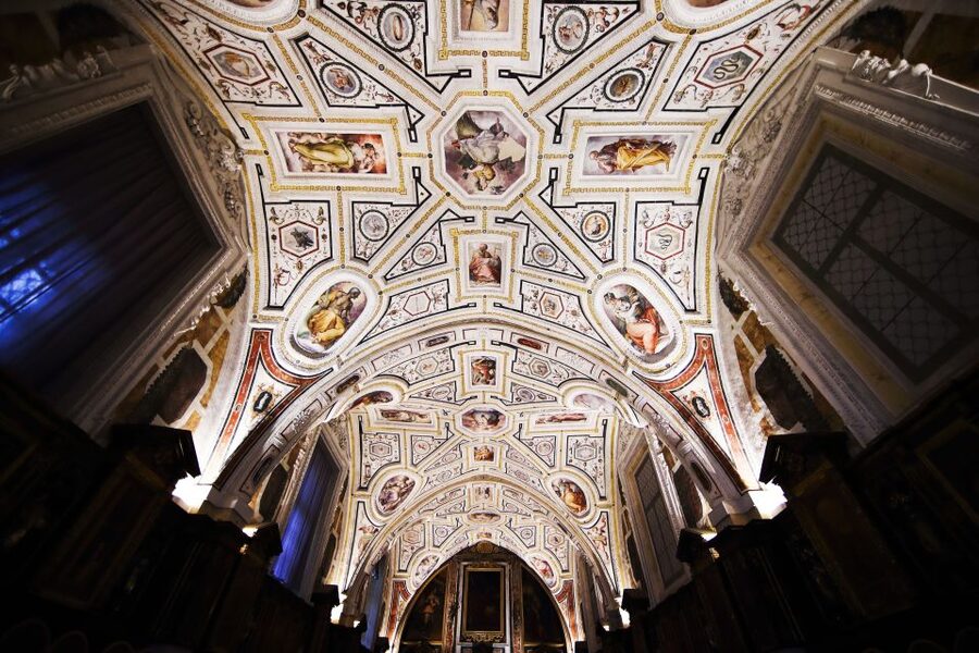 Napoli: Entrance Tickets to Sant'Anna dei Lombardi Complex - How the audio guide changes the visit