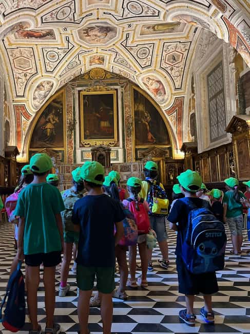 Napoli: Entrance Tickets to Sant'Anna dei Lombardi Complex - The nave and its five side chapels