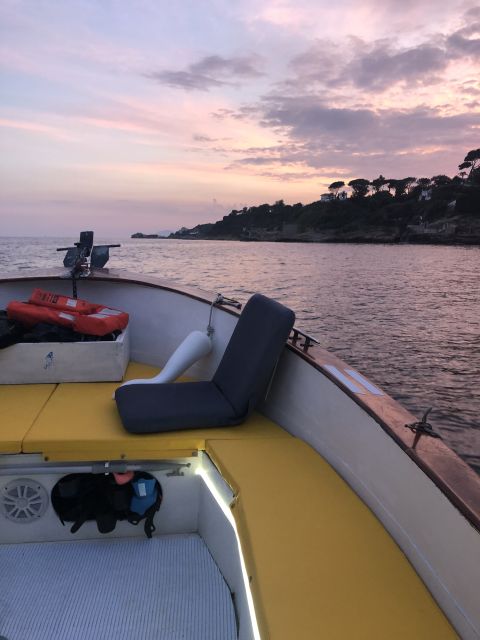 Napoli: Myths & Legends Cruise with Snorkeling - Drinks, snacks, and the social side