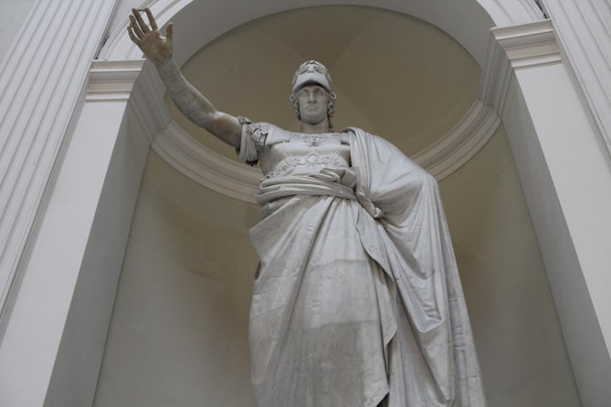 National Archaeological Museum of Naples - The one-hour museum stop and the two-hour activity