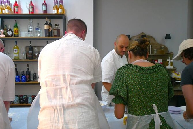 Neapolitan pasta homemade Cooking Lesson - Cooking and eating the pasta you made