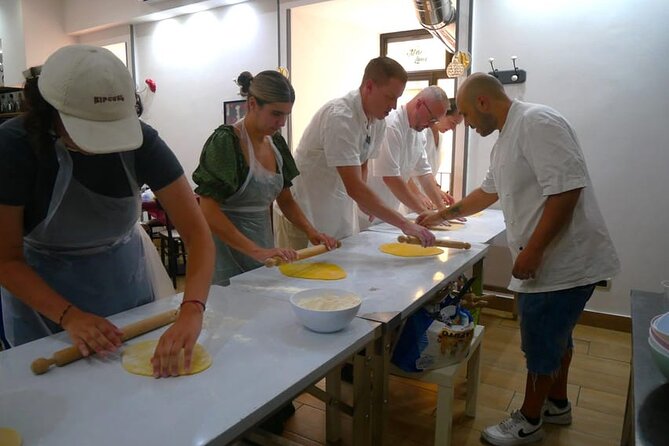 Neapolitan pasta homemade Cooking Lesson - Who will get the most from this class