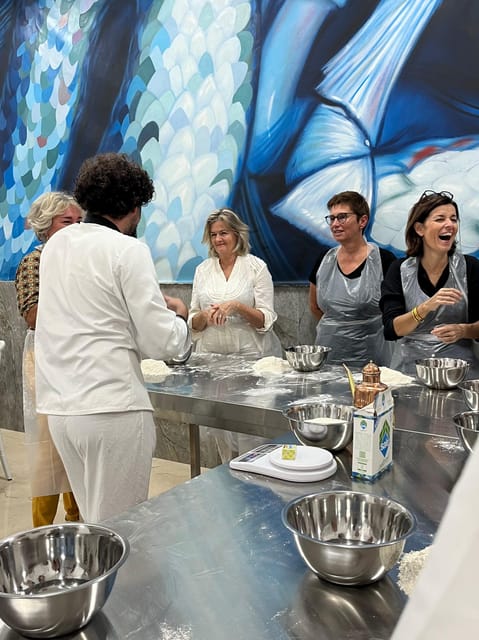 Pizza-Making Workshop by night with glass of wine - Making pizza in the birthplace of the Margherita