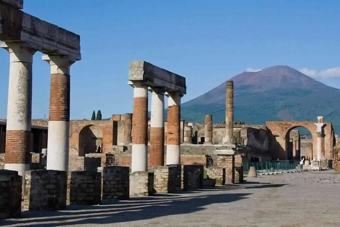 Pompei Archaeological Park Skip The Line ticket With audio Guide - What happens at Via Roma