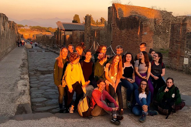 Pompei Guided Tour at Sunset - What two hours can show you