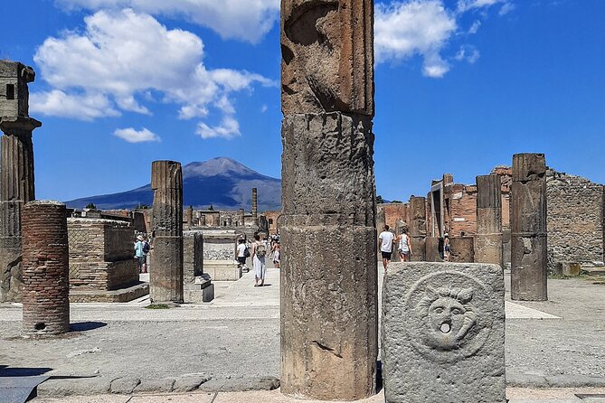 Pompeii 2 hours Private guided tour, A JOURNEY THROUGH THE TIME - Streets, shops, and the Roman daily routine