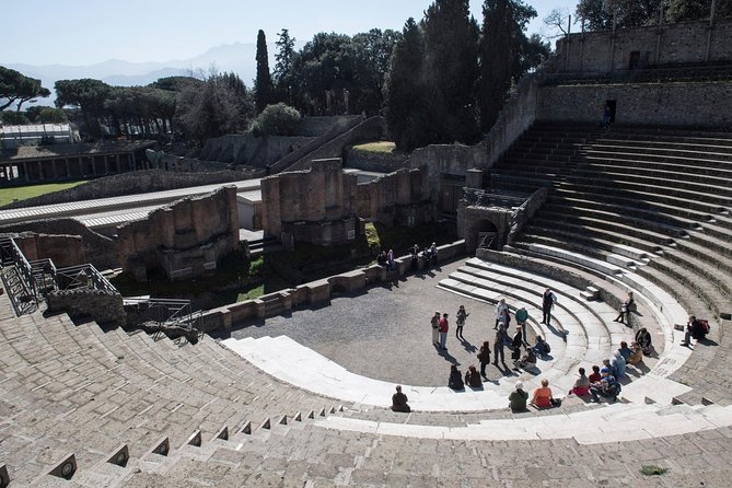 Pompeii 2h Small-Group Tour with Expert Archaeologist - Meeting at Piazza Esedra