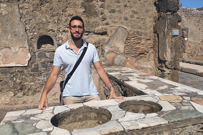 Pompeii 360° - 4-hour tour with an expert Guide in archaeology - The House of the Faun and Pompeii’s private life