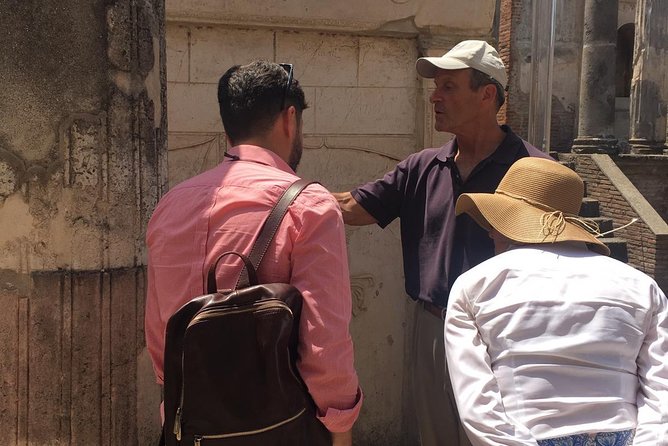 Pompeii 3h Private & Quality Tour with your Archaeologist - The Great Gymnasium and everyday objects