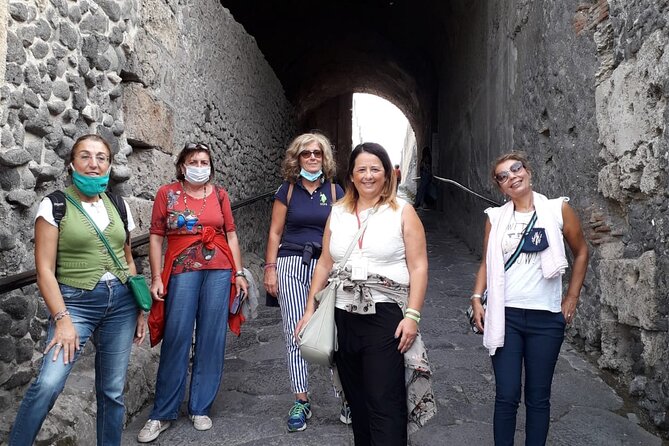 Pompeii Ancient City Walking Tour – Italian & English Guide - Apollo’s temple and a very old sacred site
