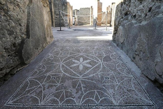 Pompeii and Amalfi Coast Day Trip from Naples - Lunch, water, and the long middle of the day