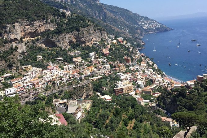 Pompeii and Amalfi Coast From Naples - What the private car changes