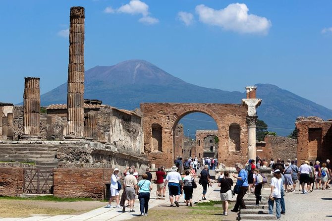 Pompeii and Herculaneum led by an Archaeologist with private transport - A private ride makes the Campania day easier