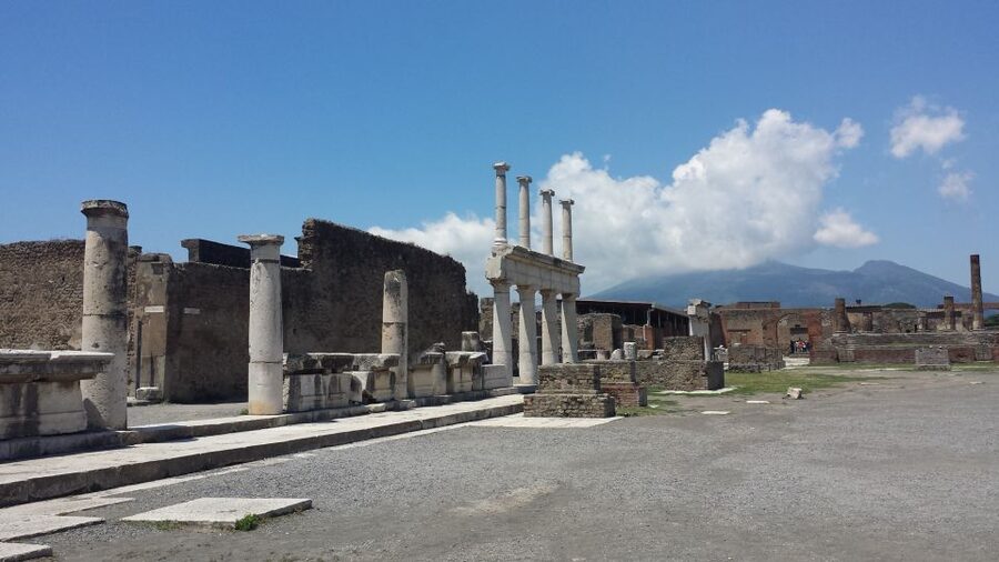 Pompeii and Herculaneum: Private Tour from Naples - Herculaneum: a smaller site with a different feel