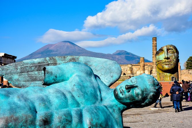 Pompeii and Mount Vesuvius Day Trip from Naples with Lunch - The lunch stop: welcome fuel, with variable portions