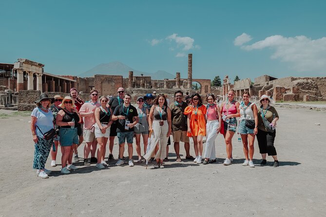 Pompeii and Mount Vesuvius Small Group Tour - Meeting your guide at Porta Marina Superiore