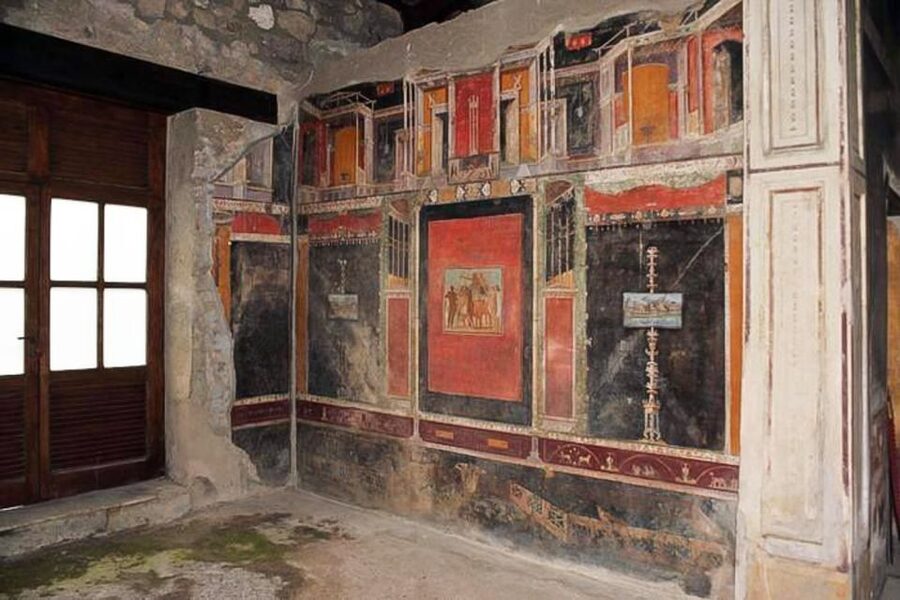 Pompeii and Vesuvius Full-Day Tour from Amalfi Coast - The lunch break and what it costs