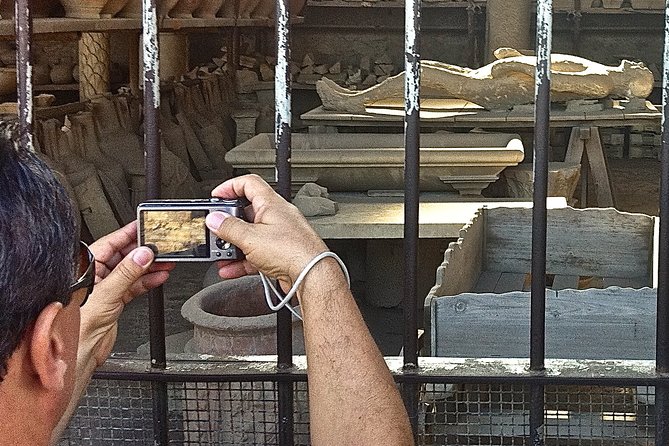 Pompeii and Villa of the Mysteries Private Tour - Walking through a city buried in AD 79