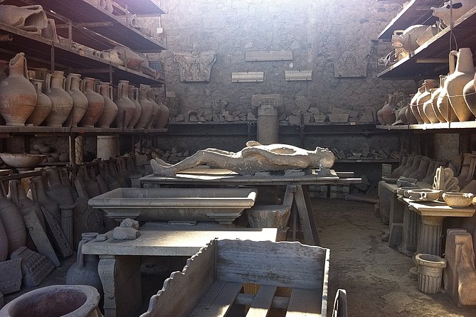 Pompeii and Villa of the Mysteries Private Tour - What the $300.06 group price really buys