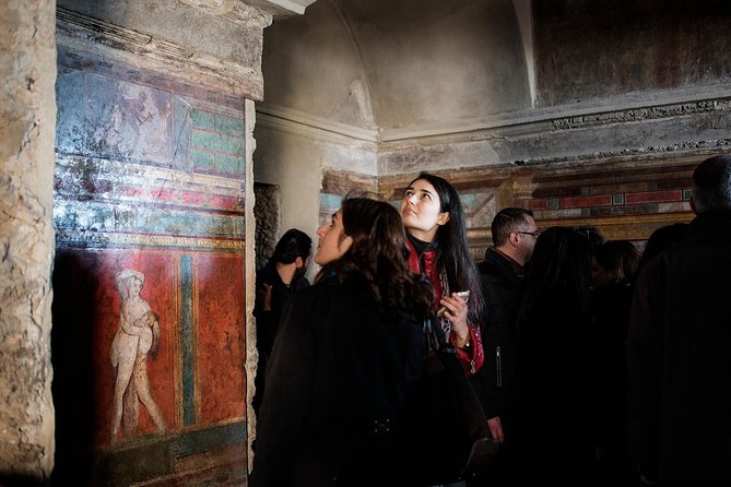 Pompeii excavations: skip-the-line private tour - The private format and group value