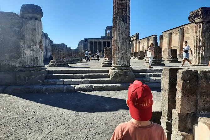 Pompeii: Exclusive Private Walking Tour with an Archaeologist - Meeting at Coffee Shop VittoriaVia Mare