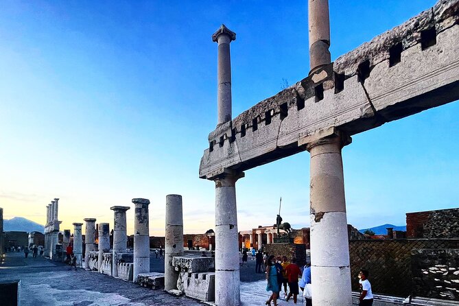Pompeii from Afternoon to Sunset - What the two-and-a-half-hour schedule feels like