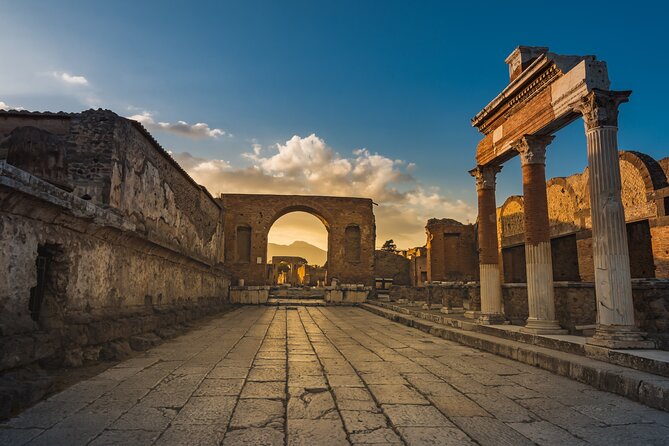 Pompeii guided group tour plus entry ticket - Pompeii Tour Highlights
