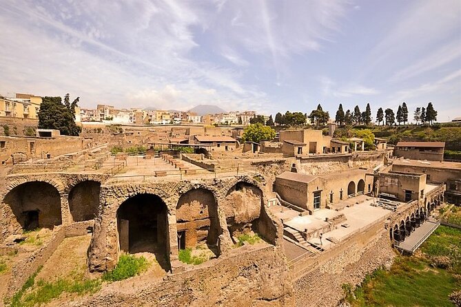Pompeii: Guided Small Group Tour Max 6 People with Private Option - The villas: from grand rooms to private habits
