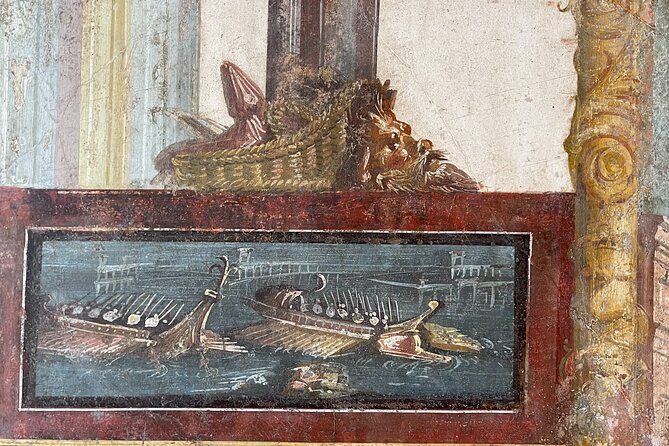 Pompeii Guided Tour with Skip the Line Entry - Baths, theater, shops, and homes