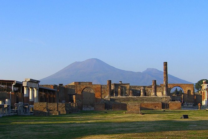 Pompeii Half Day Trip from Naples - Guides who can shape the experience