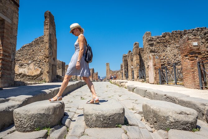 Pompeii & Herculaneum Private Tour: Fast-Track, Winery & Lunch - Key points to know before booking