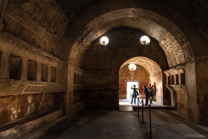 Pompeii & Mt.Vesuvius Day Tour from Naples with Pizza Lunch - Who should book this Pompeii and Vesuvius tour?