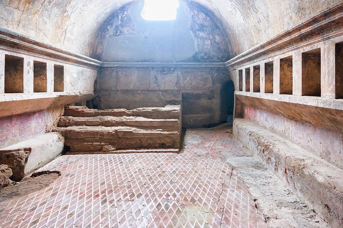 Pompeii Positano and Sorrento shared excursion with Pompeii skip the line entry - Who should book this excursion?