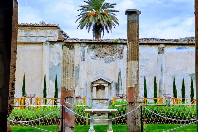 Pompeii private tour from Naples. The best choice for cruisers - The Macellum and the Daily Business of Food