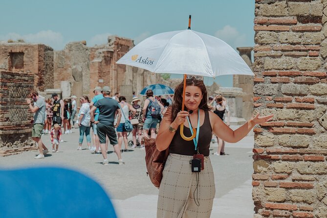 Pompeii Private Tour with an Archaeologist Guide - House of the Vettii and the Lupanar