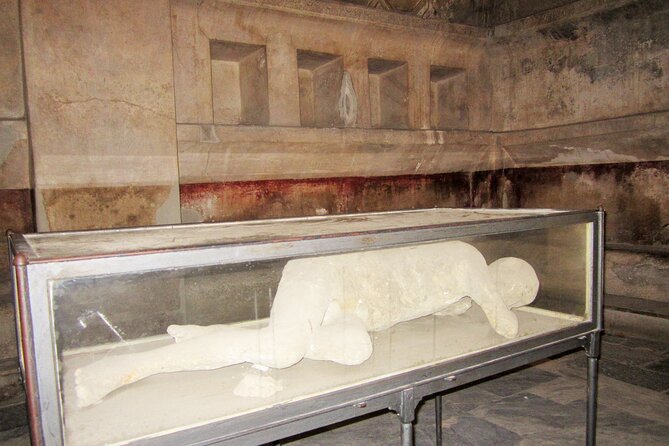 Pompeii private tour with an Official Guide - Why the guide matters at Pompeii