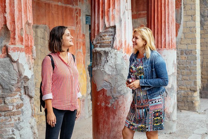 Pompeii PRIVATE TOUR With Locals: Ticket & Guide Included - Why a private two-hour visit helps at Pompeii