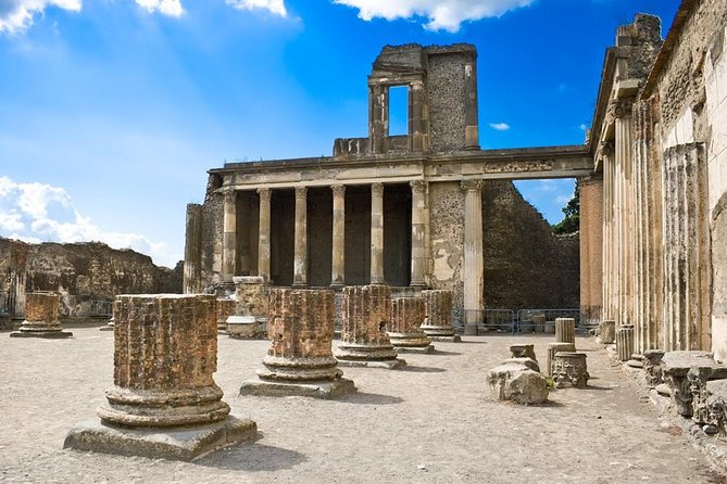 Pompeii ruins and the city of Naples with private transportation - Pompeii’s grand homes and theaters