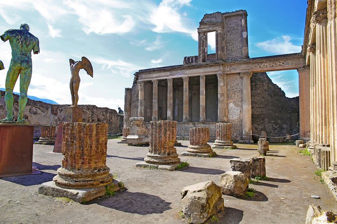 Pompeii Skip-the-Line Ticket and Virtual Museum - Entering Pompeii with a skip-the-line ticket