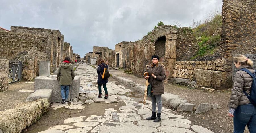Pompeii: Small-Group Guided Tour with Skip-the-Line Ticket - Key points to know before you book
