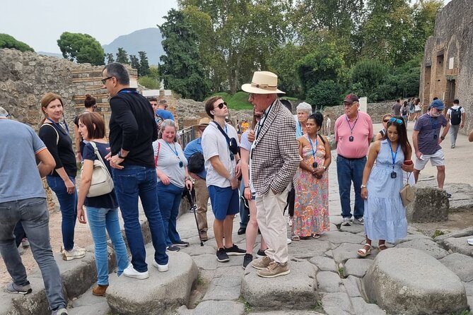 Pompeii small group tour with skip-the-line entrance included - Who will enjoy this Pompeii visit most